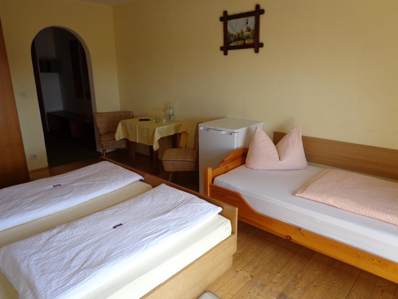 Gasthof - Pension Schamberger Neukirchen beim Heiligen Blut Εξωτερικό φωτογραφία